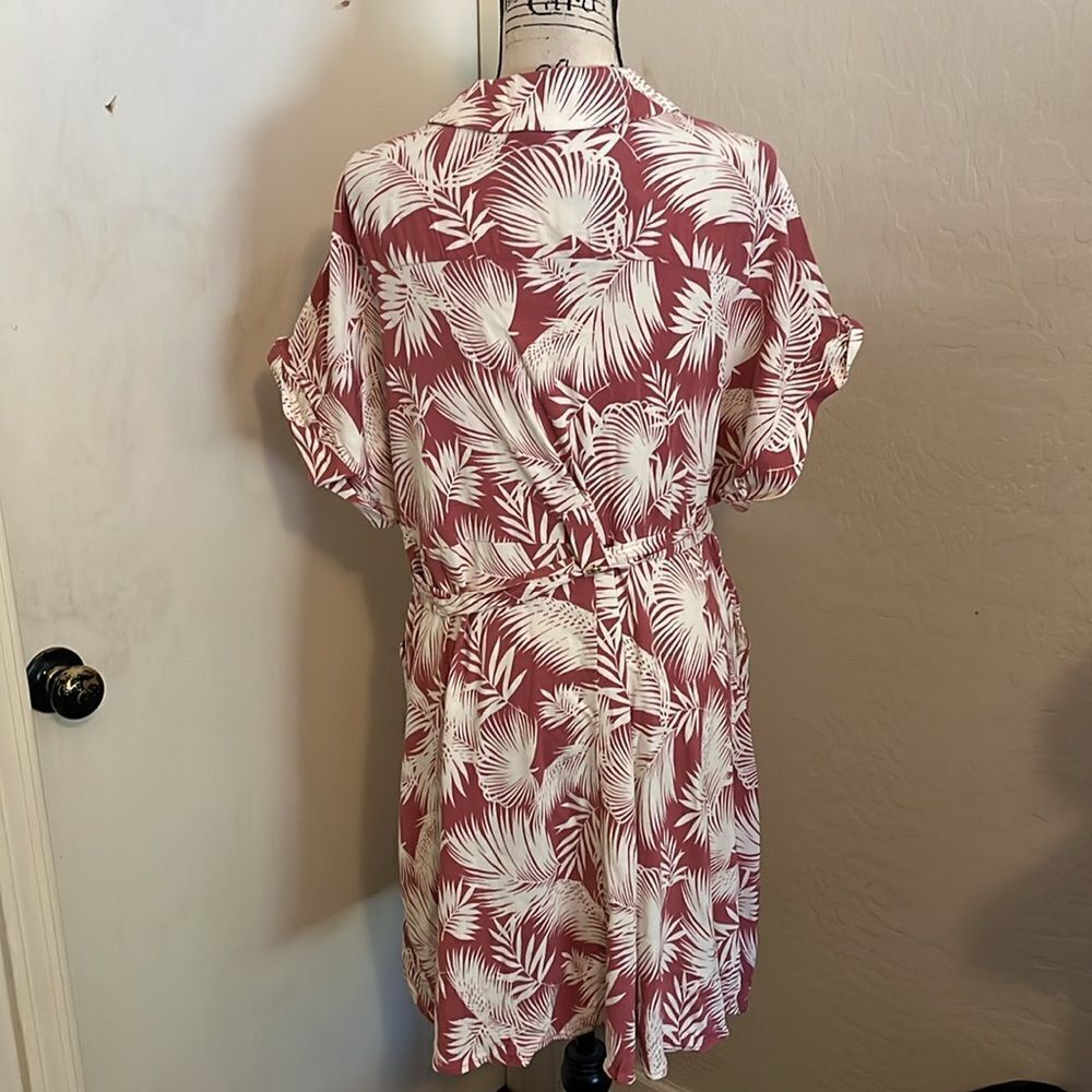 Torrid Palm Trees Print Design Button Front Collar Pockets Dress Vacation Resort - Picture 7 of 16